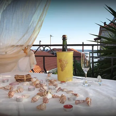 Andromahi Studios شقة ليفوكاسترو